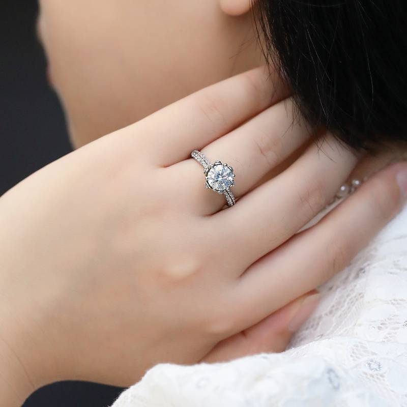 直臂豪镶花神S925银镀白金MoissaniteWomen's Ring2.0ctD级